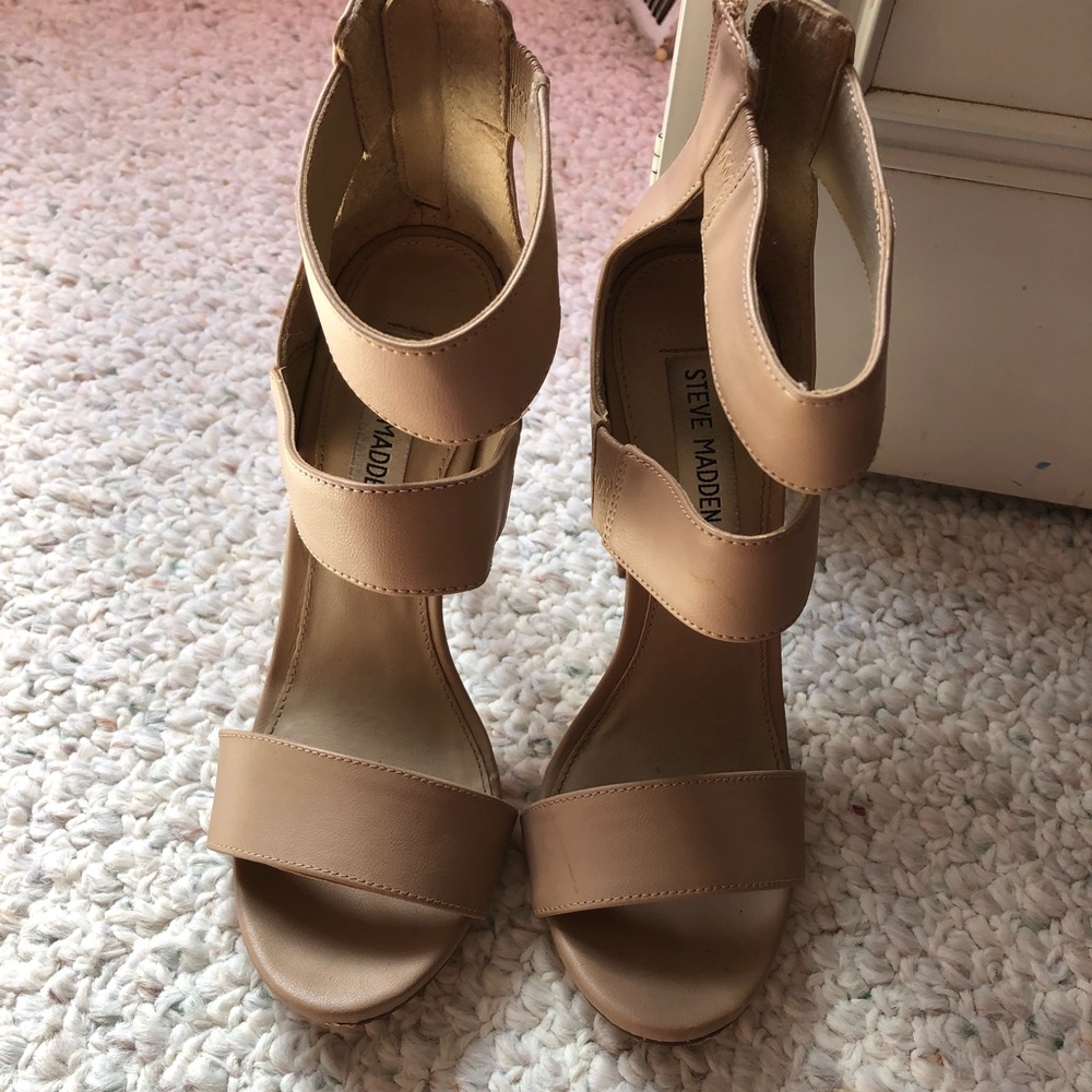 Steve Madden Nude Heels